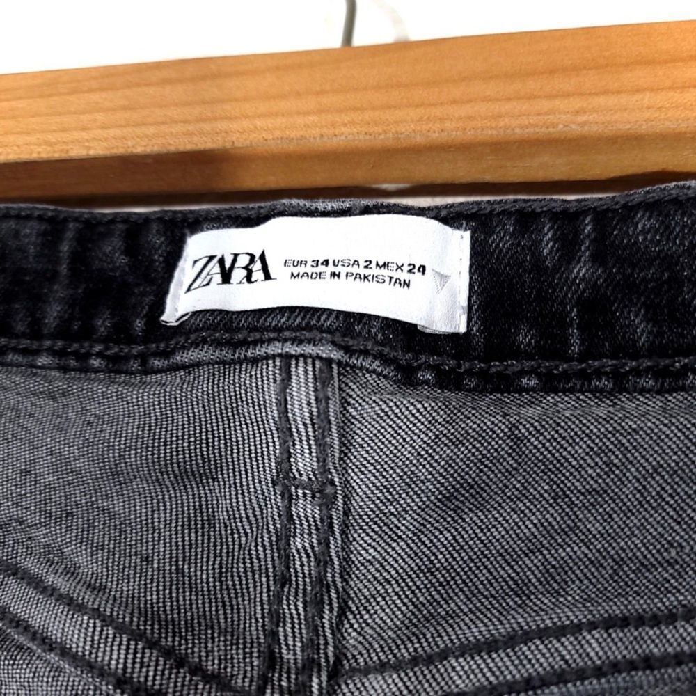 ZARA 90s Raw Hem High Rise Cropped Kick Flare Jeans Washed Black Denim 2 y2k - Picture 8 of 8